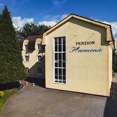 Penzion Harmonie Chodov Hotell Chodov  Exteriör bild